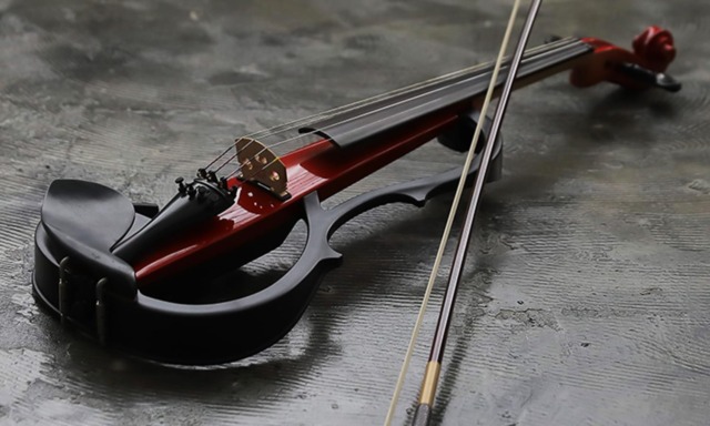 エレクトリックバイオリン